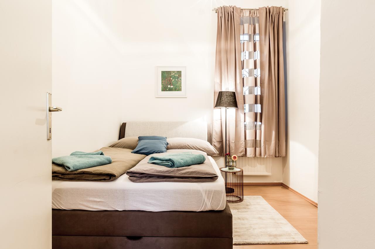Holiday & Business Apartments 1160 Wina Bagian luar foto